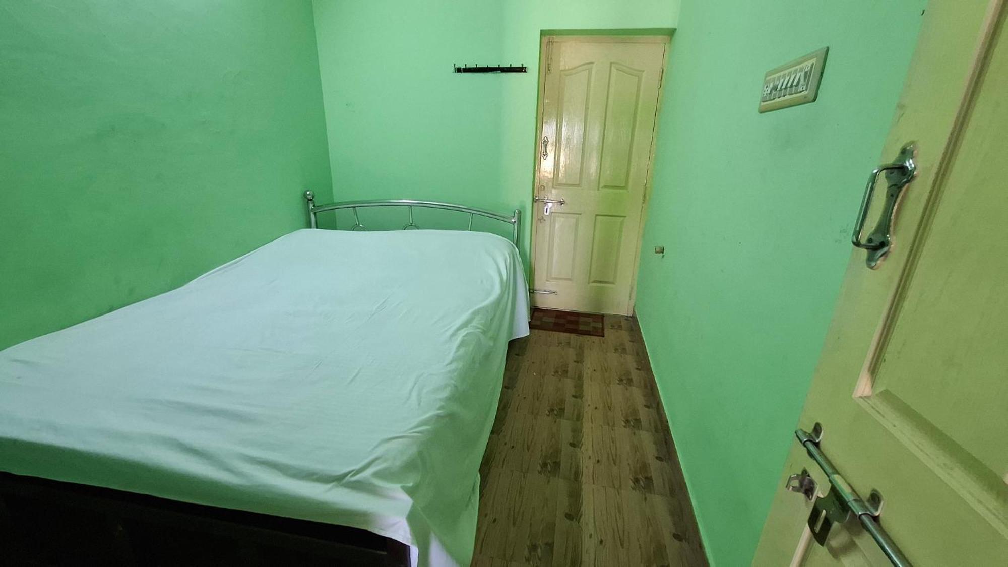 Ashwin Home Stay Tiruvannámalaj Kültér fotó